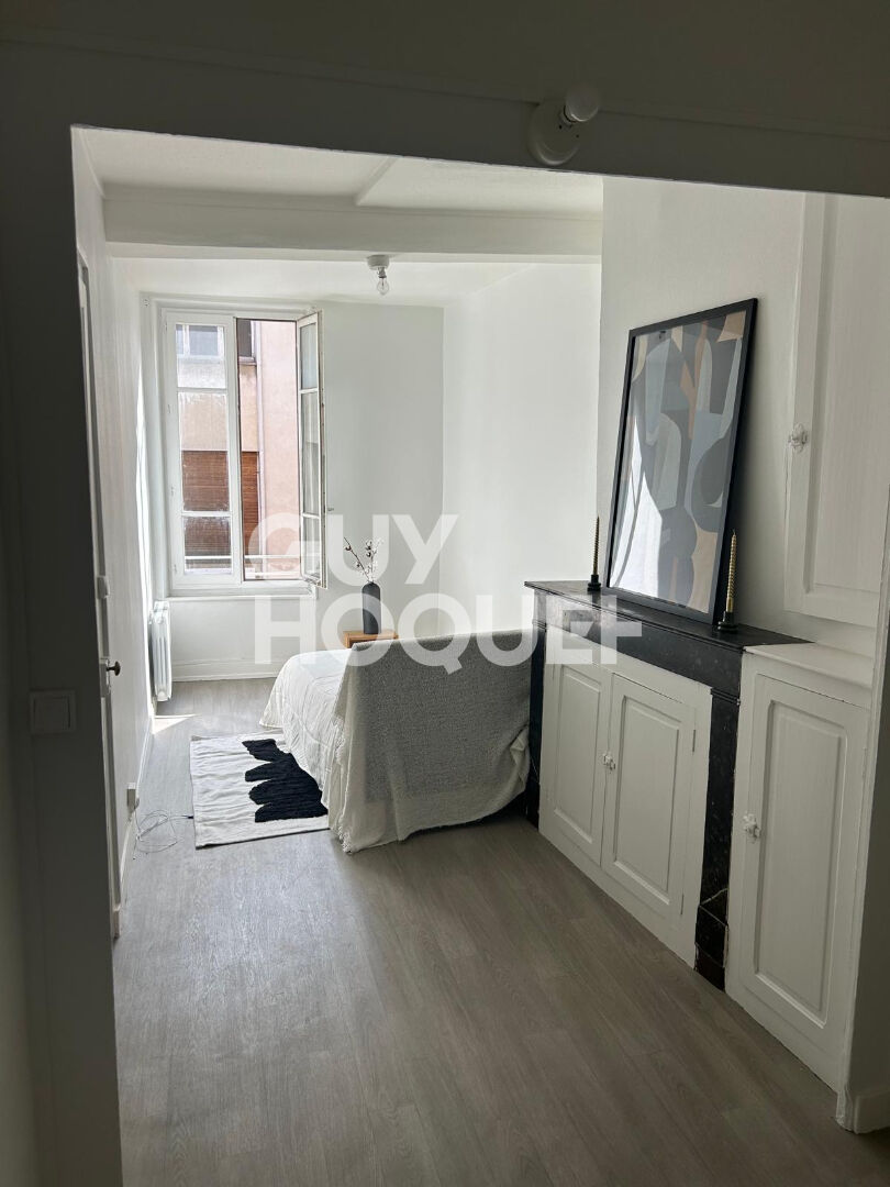 Appartement  T2  expo sud local vélos 44.30M2 carrez 