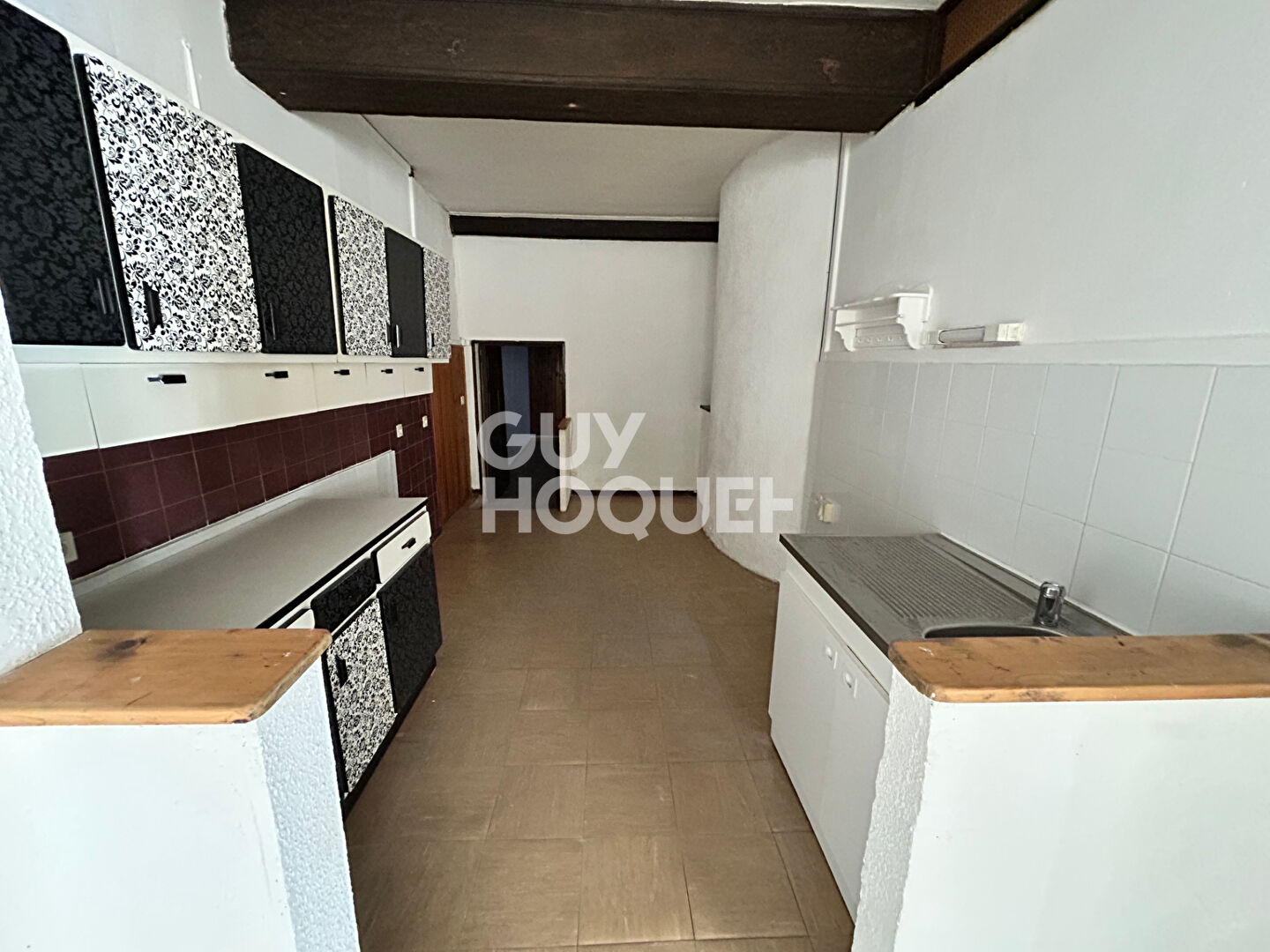 Un Appartement à rénover idéalement placé sur la croix rousse