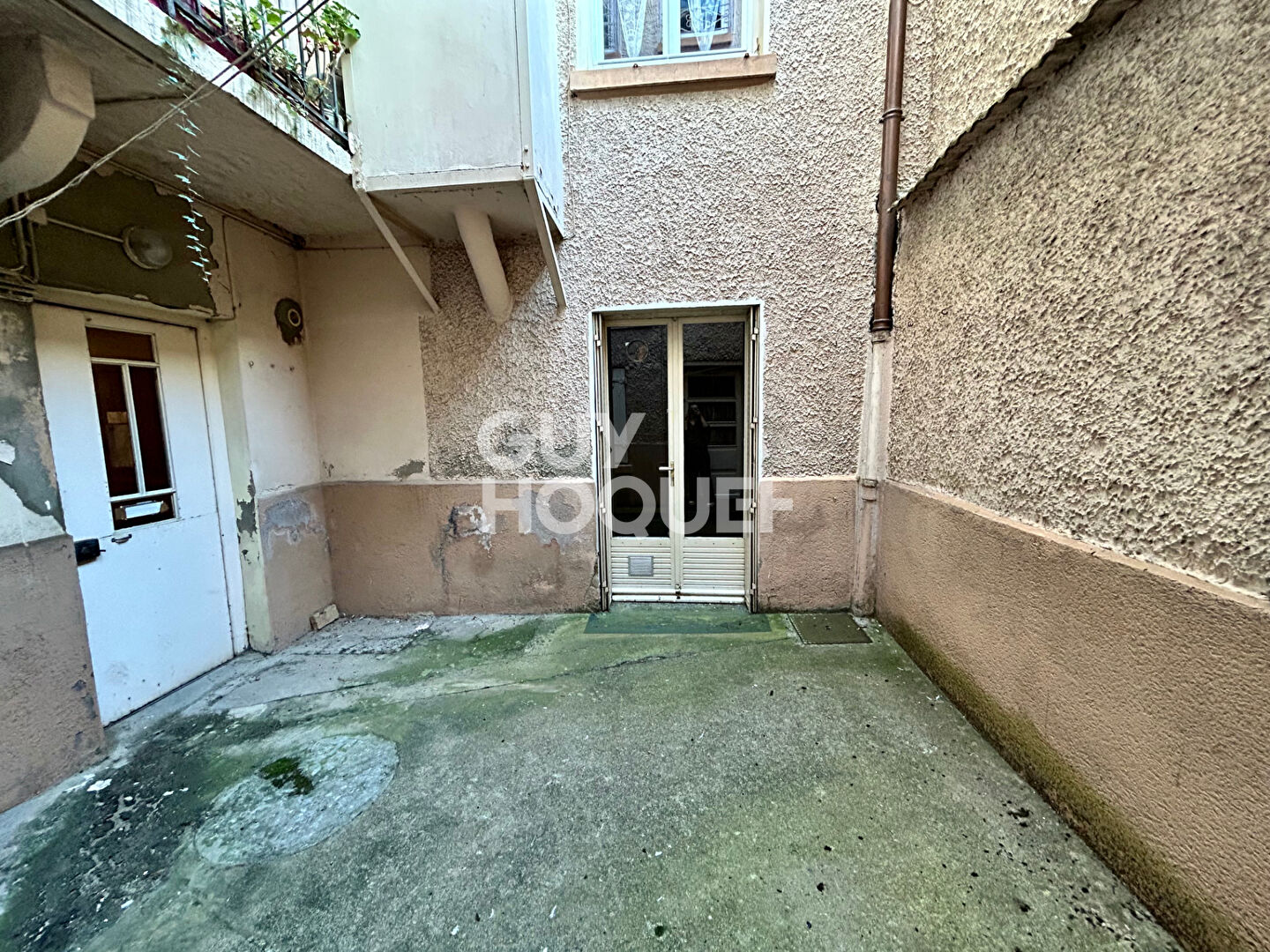 Un Appartement à rénover idéalement placé sur la croix rousse