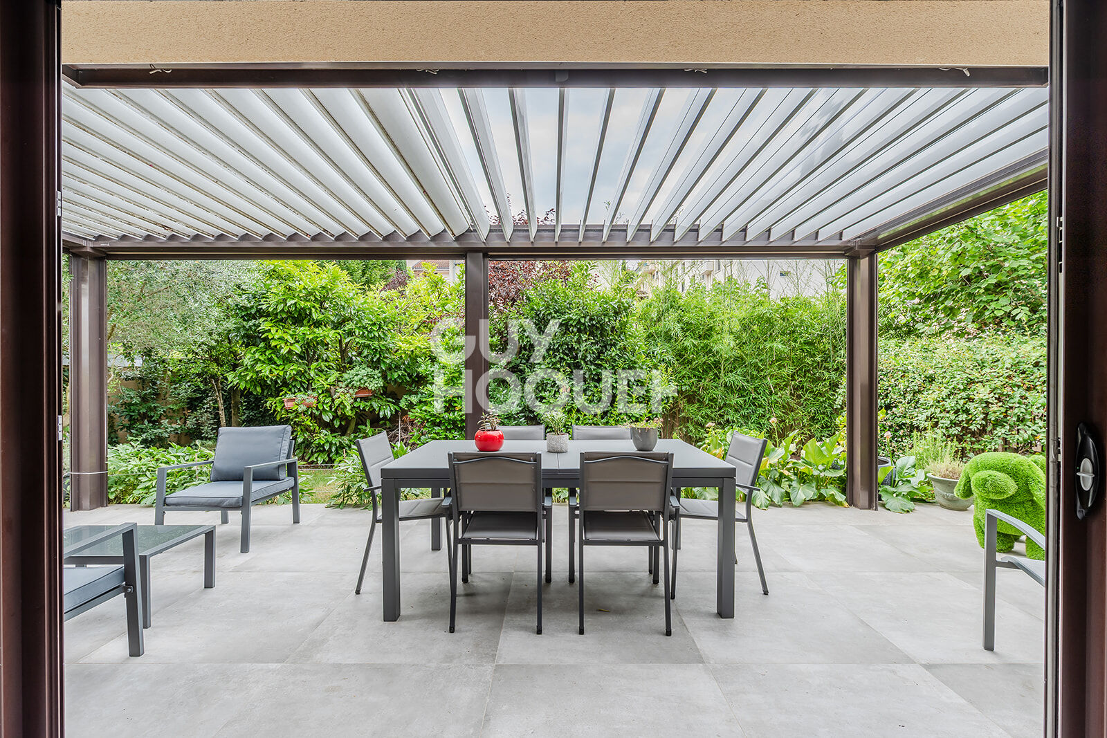 Plateau Croix-Rousse -  Villa 332 m²  - Sous-sol - Garage -