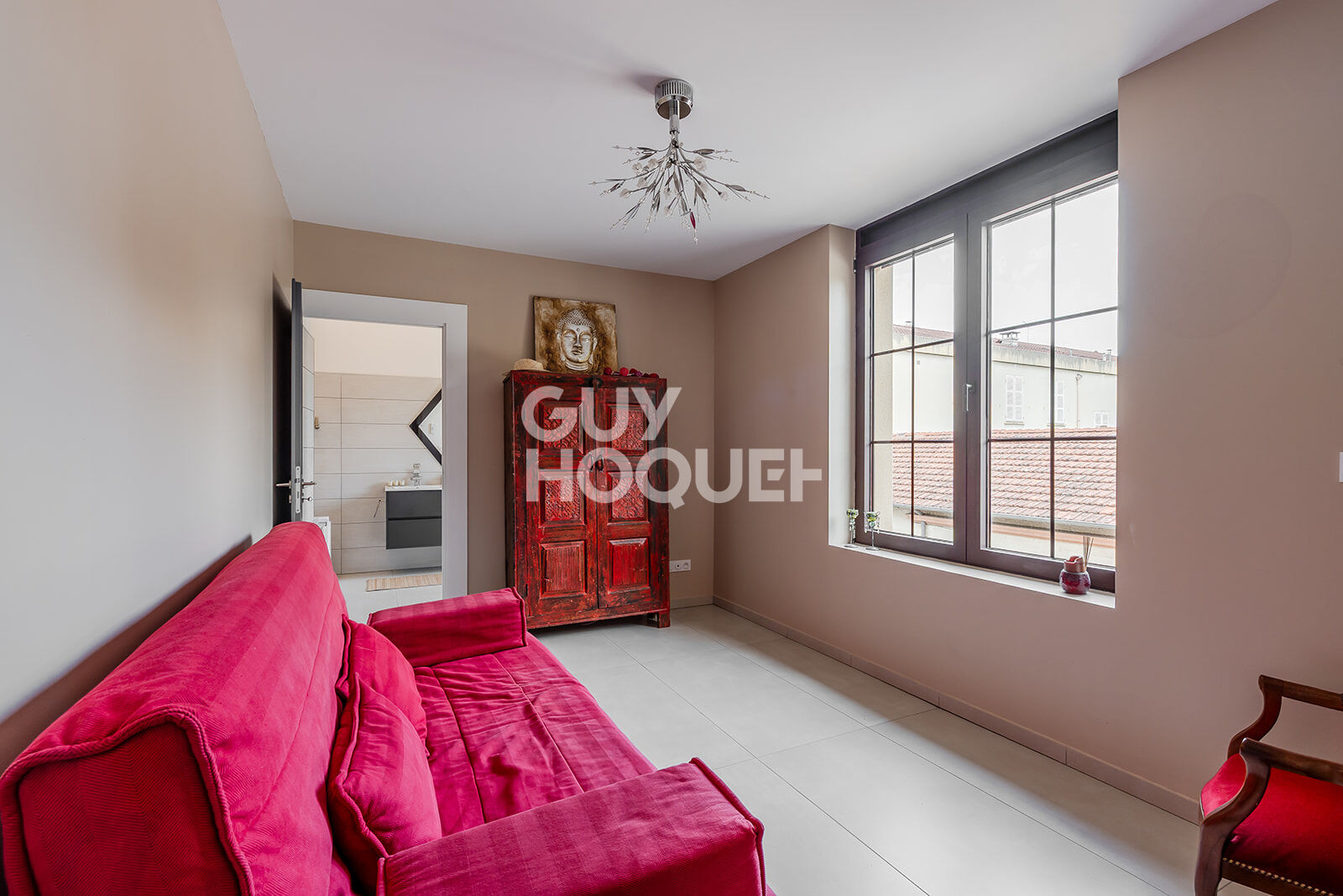 Plateau Croix-Rousse -  Villa 332 m²  - Sous-sol - Garage -