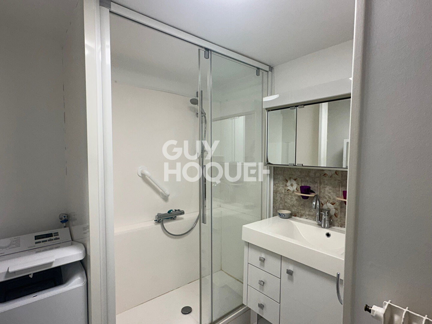 Lyon 4- Place Tabareau - Appartement 3 chambres - ascenseur