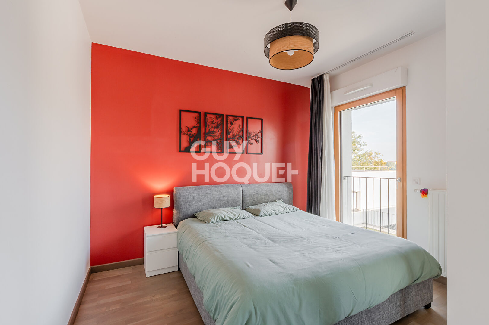 Appartement  avec une terrasse et vue Fourvière dégagée- garage PMR + standard