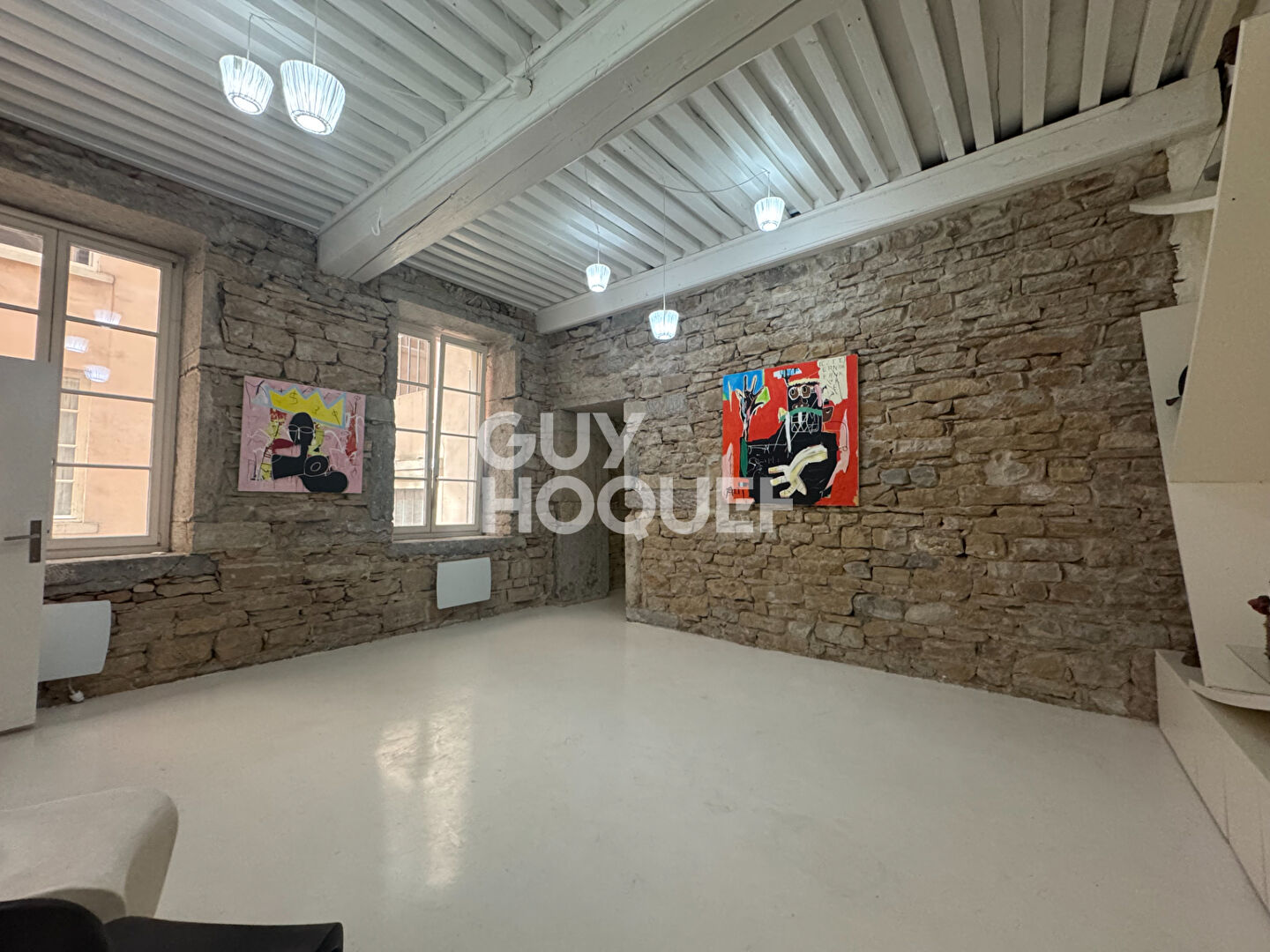 Joli Canut au calme avec de beaux volumes