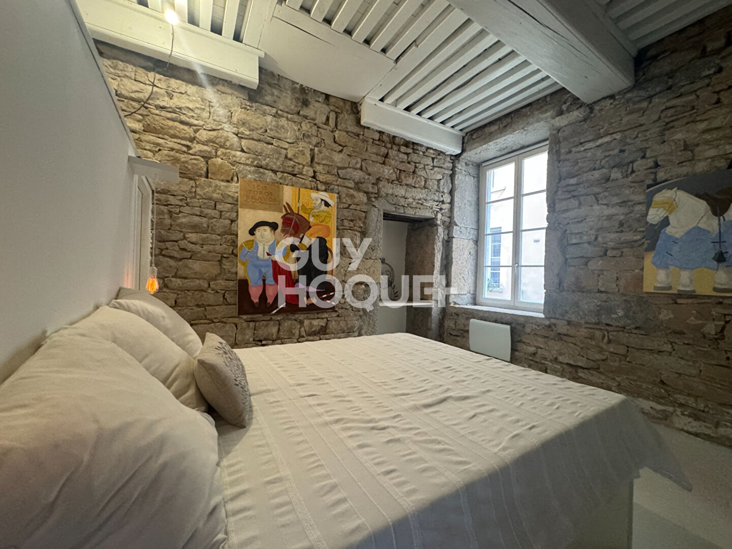 Joli Canut au calme avec de beaux volumes