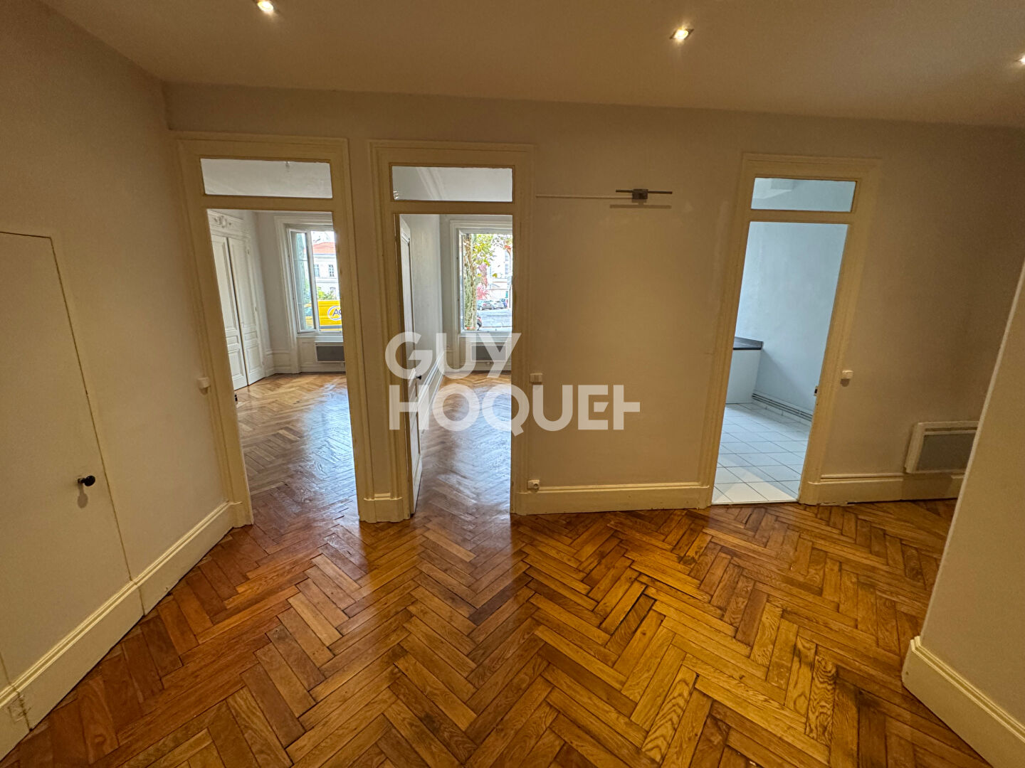 Appartement T5 Boulevard -parquet et cheminée