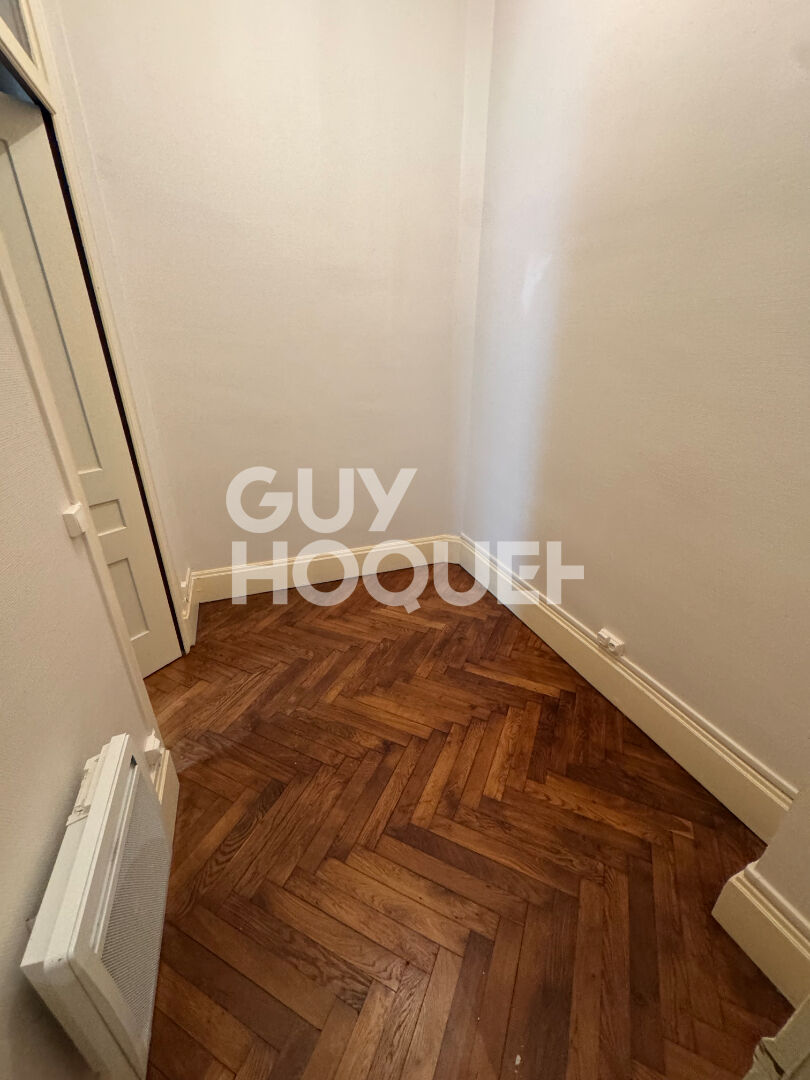 Appartement T5 Boulevard -parquet et cheminée