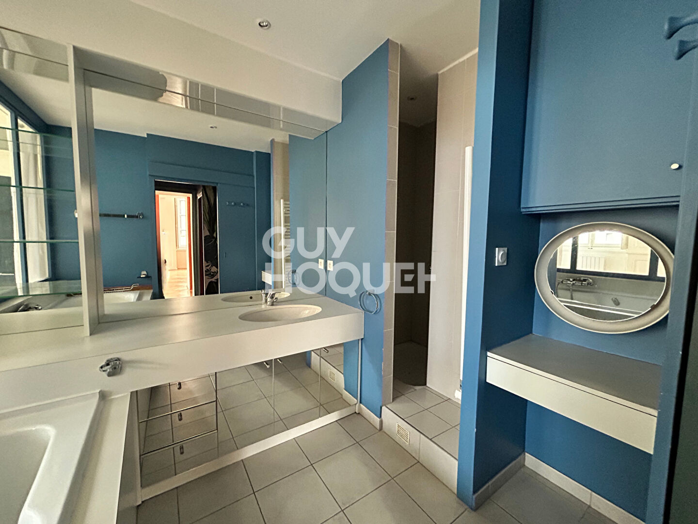 Appartement T3 bourgeois situé Place Sathonay