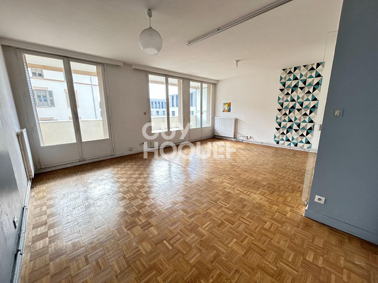 Croix-Rousse, T3 transformable T4, secteur Henon, avec garage