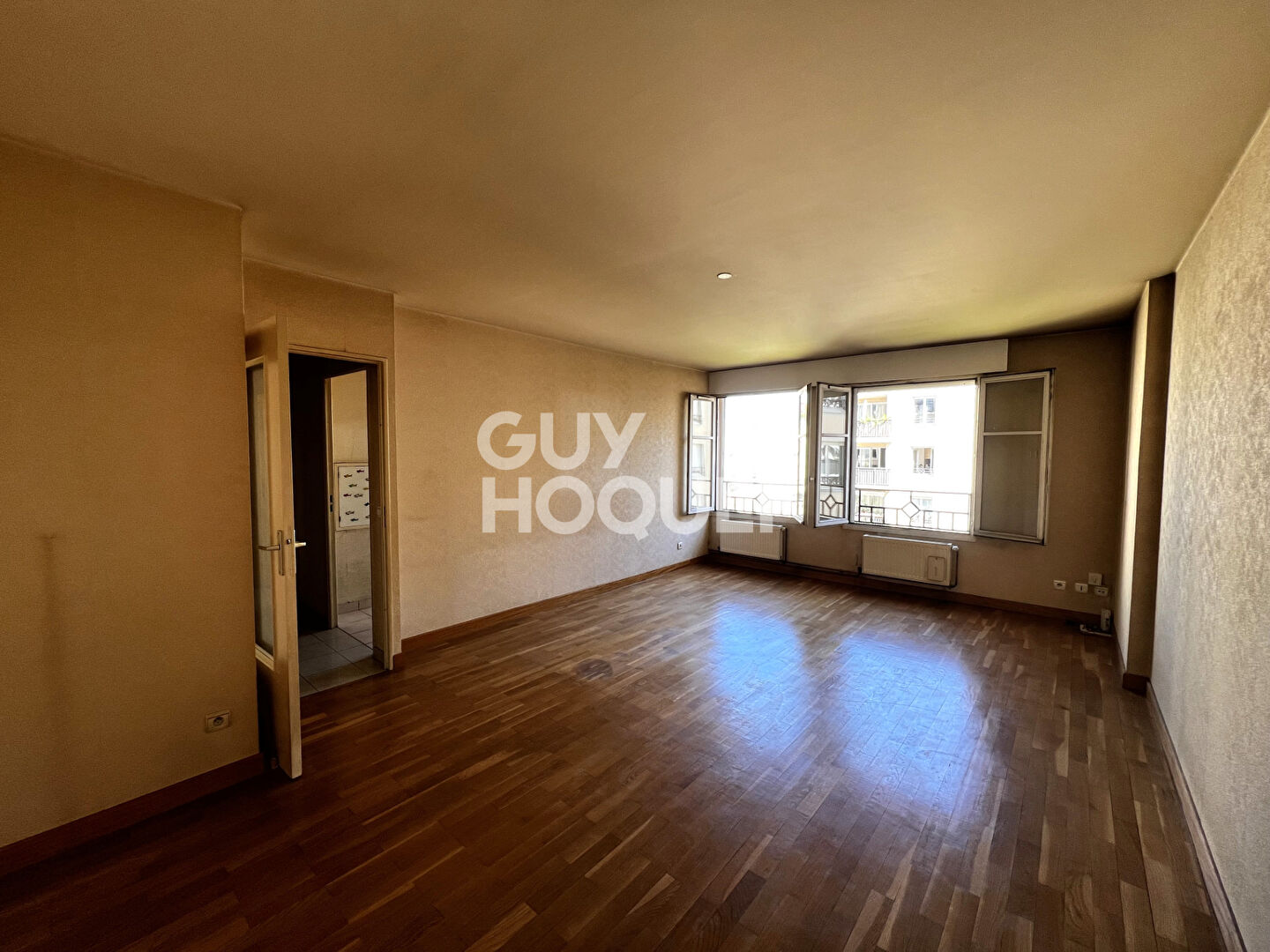Appartement  T2 + cave Croix Rousse dans résidence standing