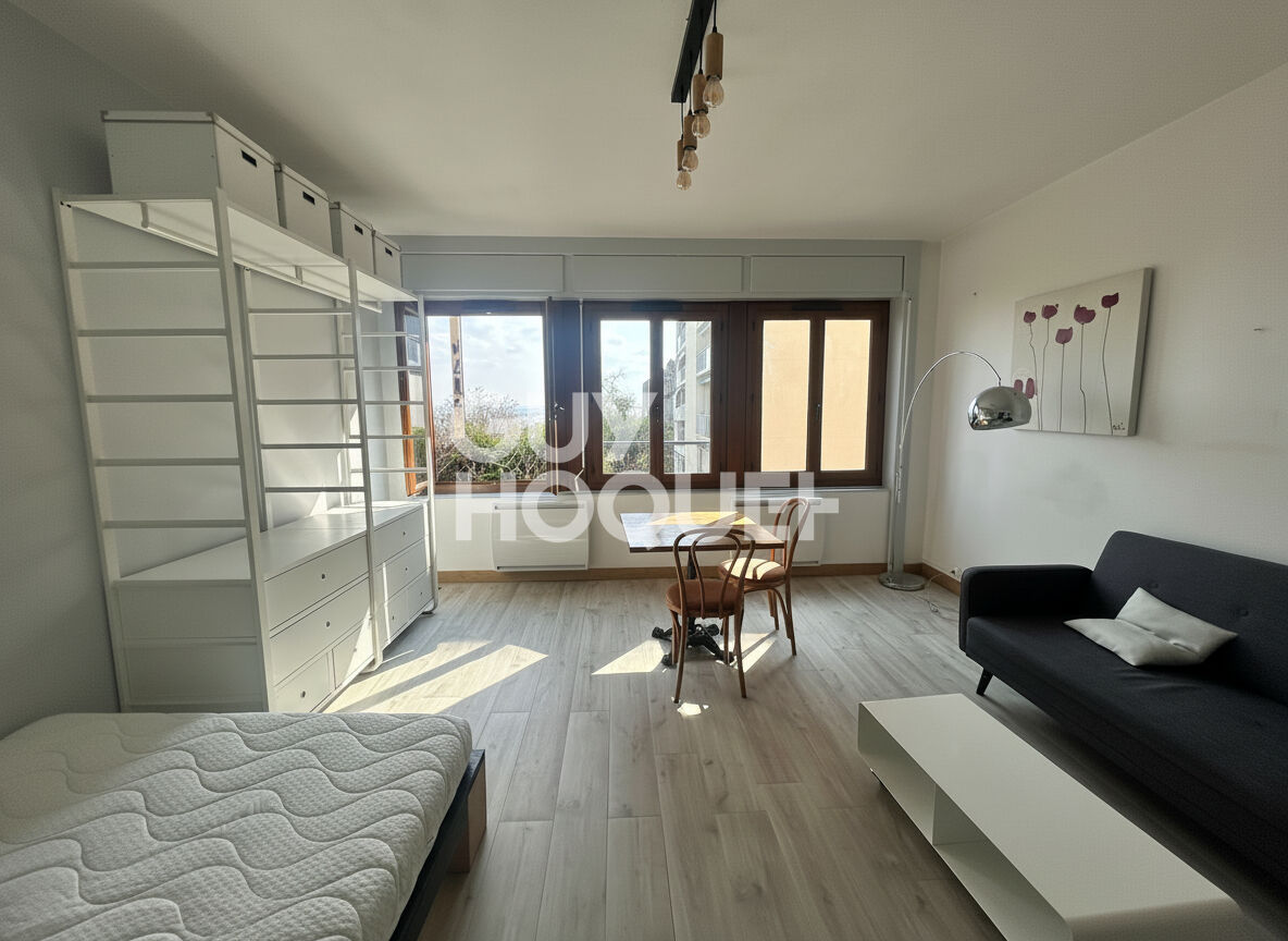 Studio - vue dégagée sur le Rhône