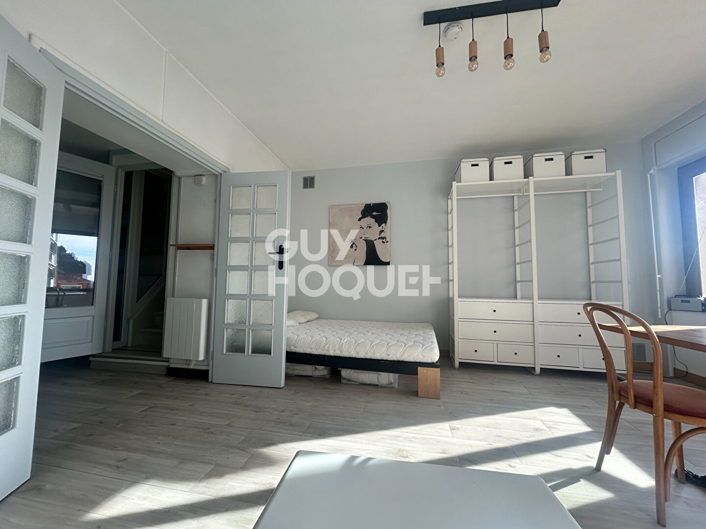 Studio - vue dégagée sur le Rhône