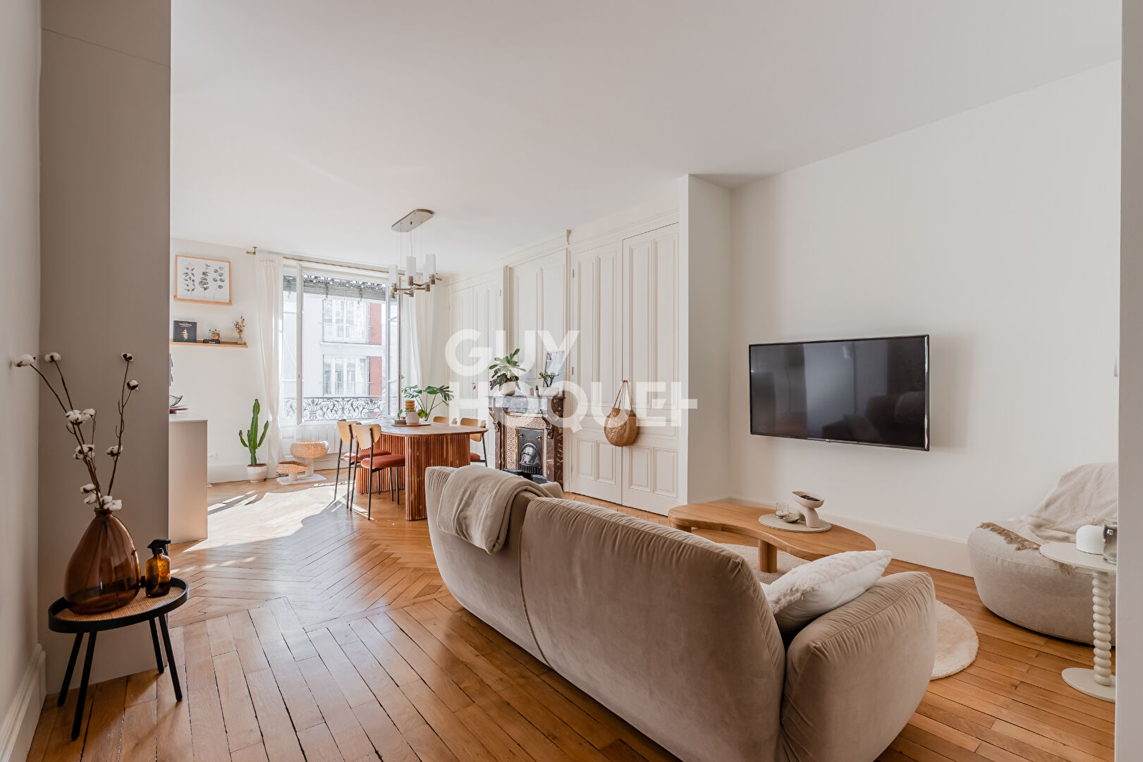 Appartement  traversant - vue dégagée - ascenseur - cave