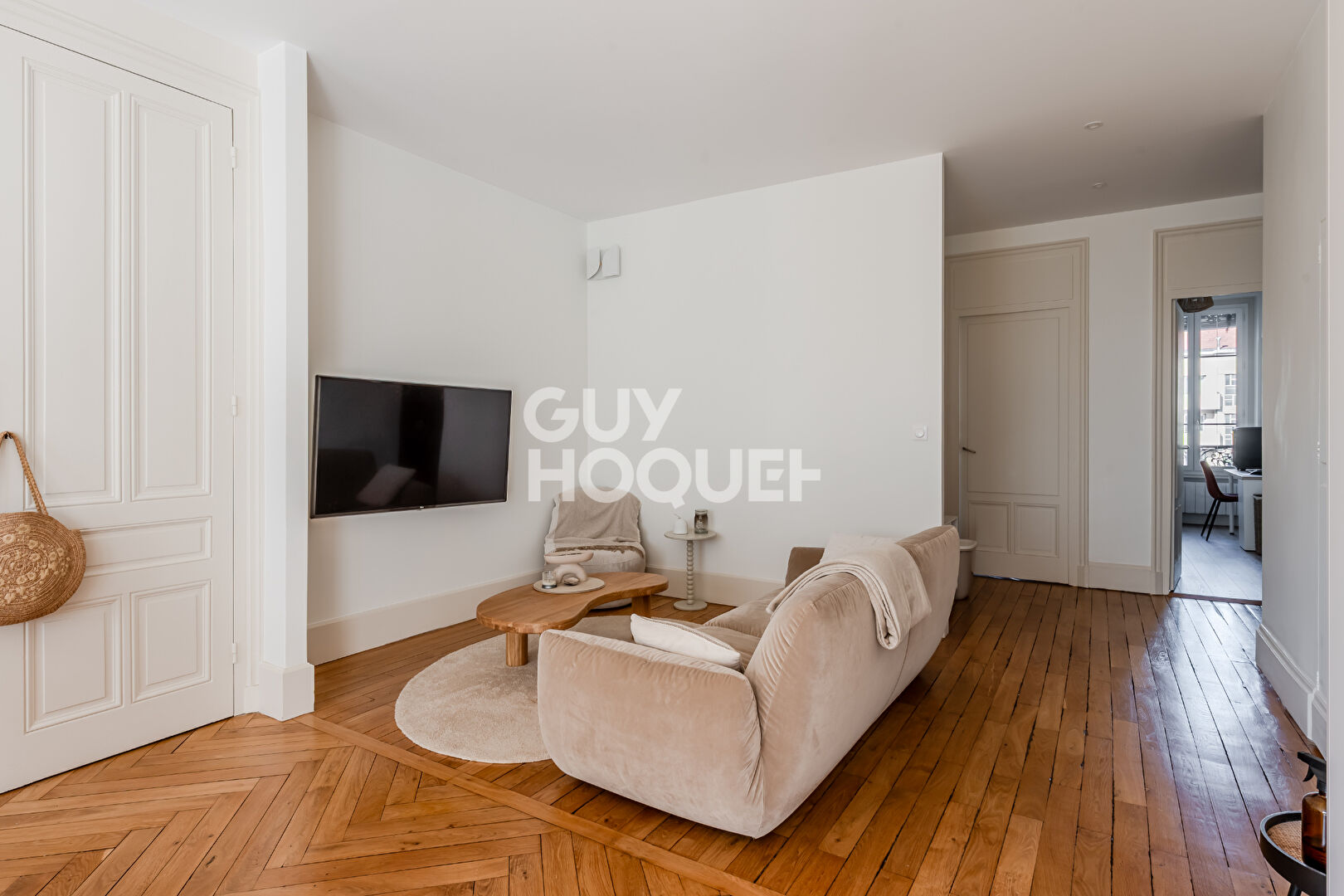 Appartement  traversant - vue dégagée - ascenseur - cave