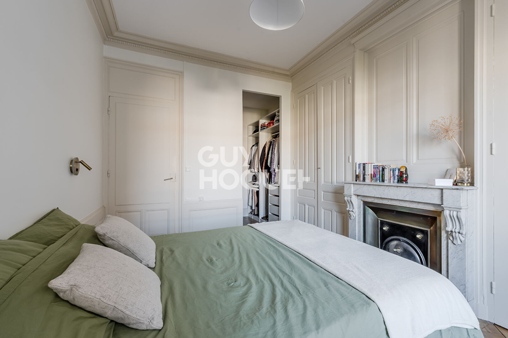 Appartement  traversant - vue dégagée - ascenseur - cave