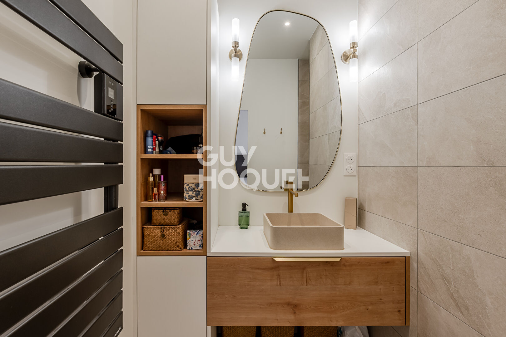 Appartement  traversant - vue dégagée - ascenseur - cave