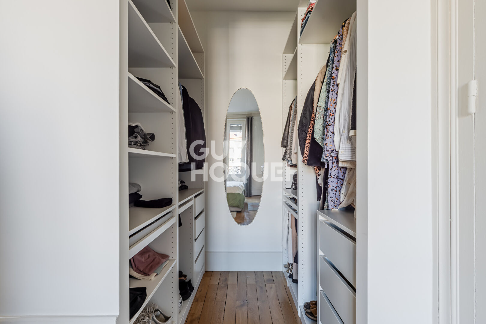 Appartement  traversant - vue dégagée - ascenseur - cave