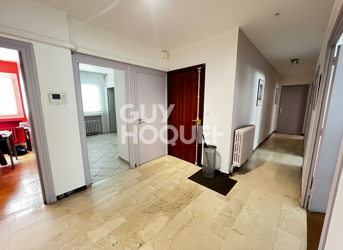 Grand T4 Préfecture - Profession libérale ou Habitation - Parking