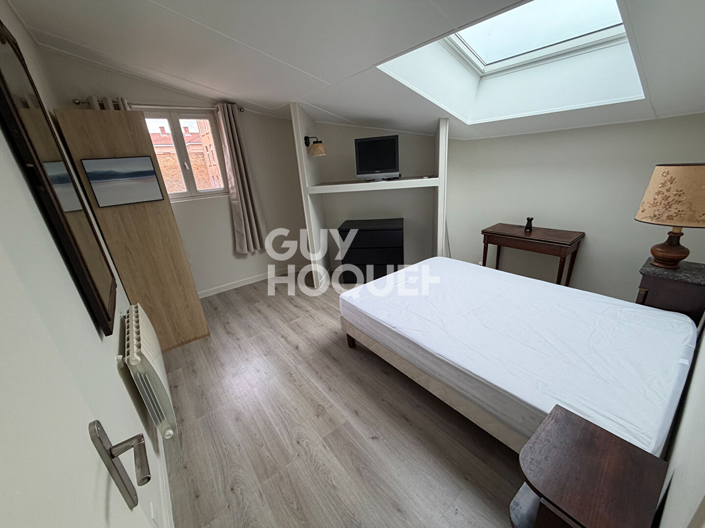 Appartement T2 Meublé - dernier étage - plateau croix rousse