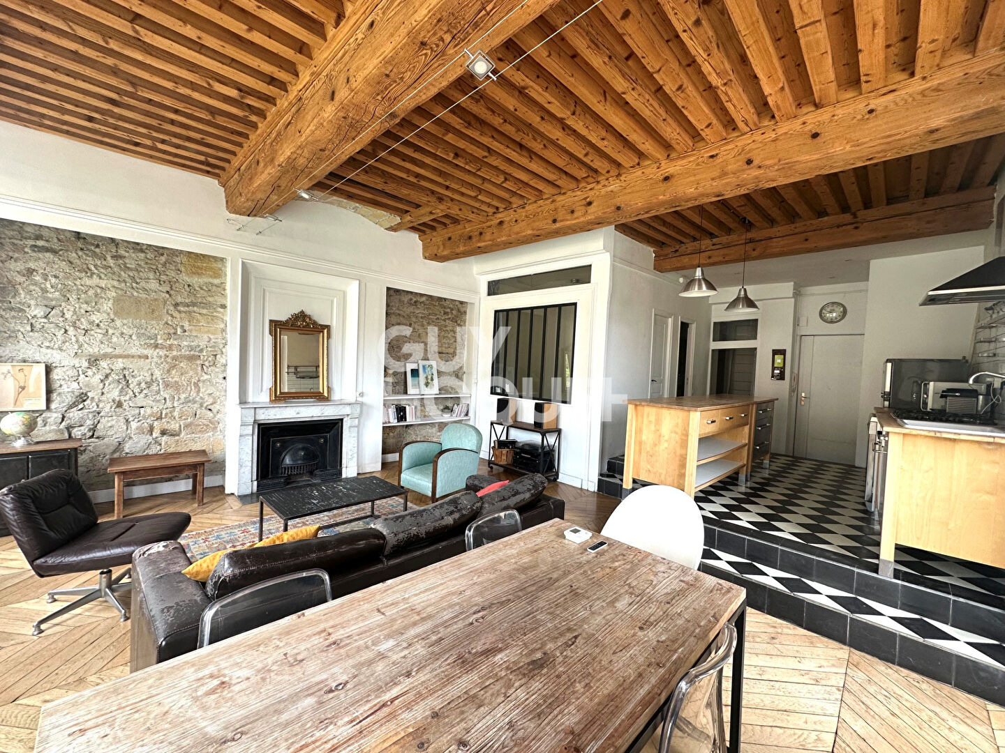 LYON 5-  Quai de Saone- Appartement avec vue dégagée