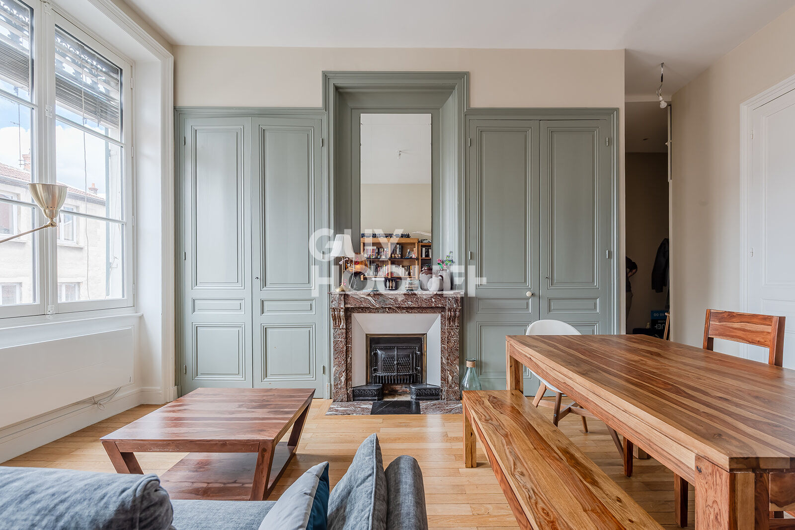 Appartement bourgeois T3 rénové au coeur du Plateau
