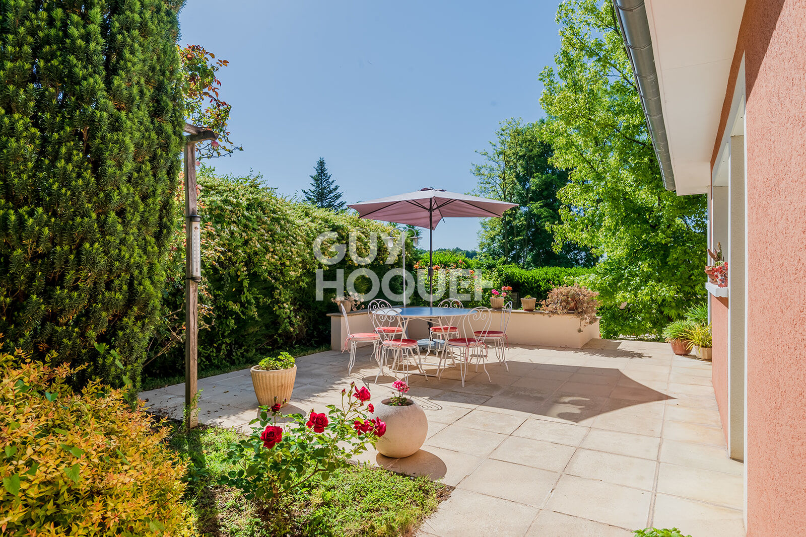 EXCLUSIVITÉ- SUPERBE VILLA DE 170 m² SUR LES HAUTEURS DE ROCHETAILLÉE-SUR-SAÔNE