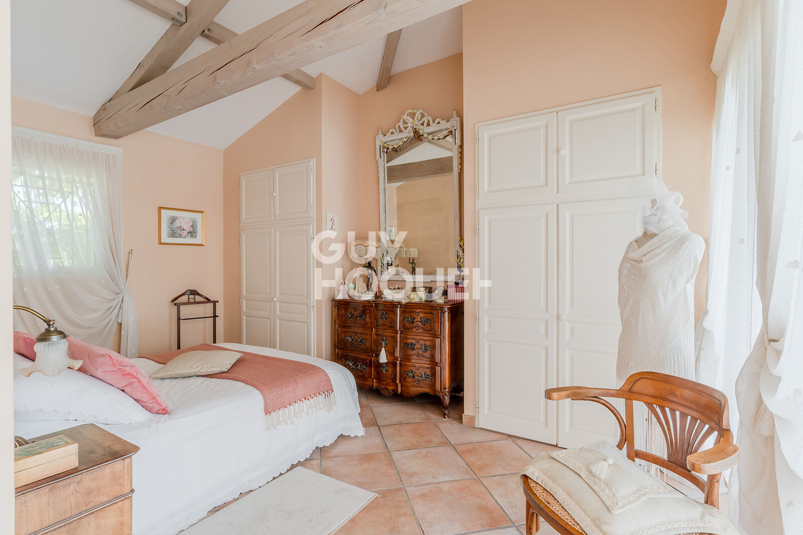 EXCLUSIVITÉ- SUPERBE VILLA DE 170 m² SUR LES HAUTEURS DE ROCHETAILLÉE-SUR-SAÔNE