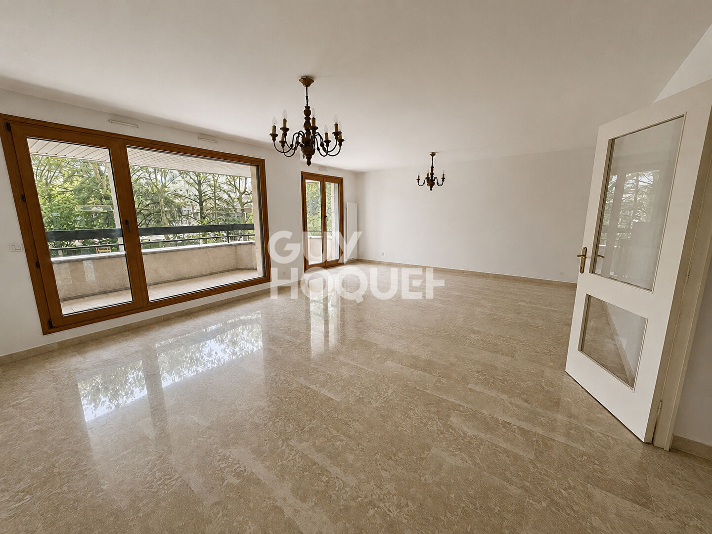 Appartement familial T5 144.7 m2 sur le boulevard