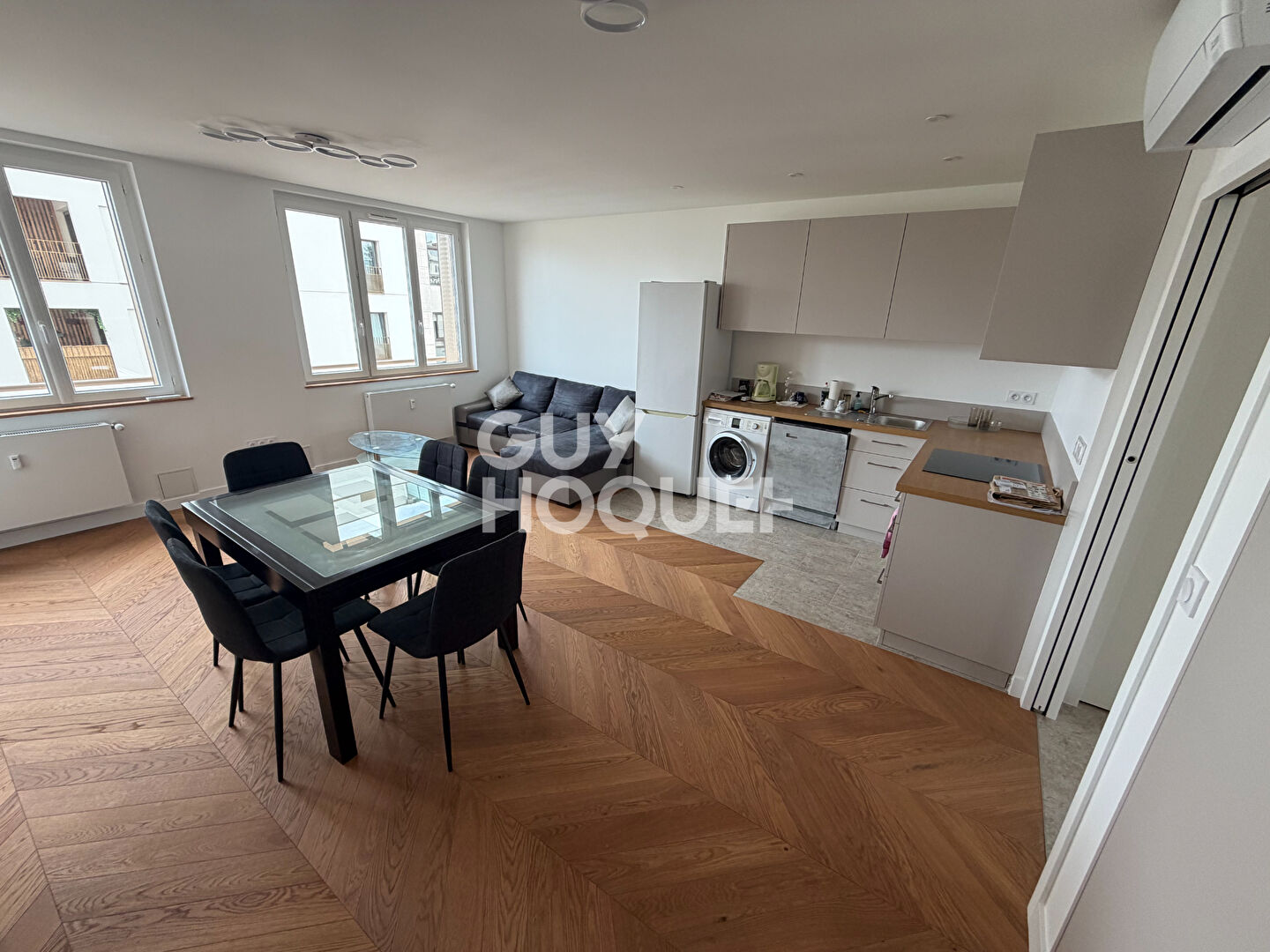 T4 MEUBLE - HENON