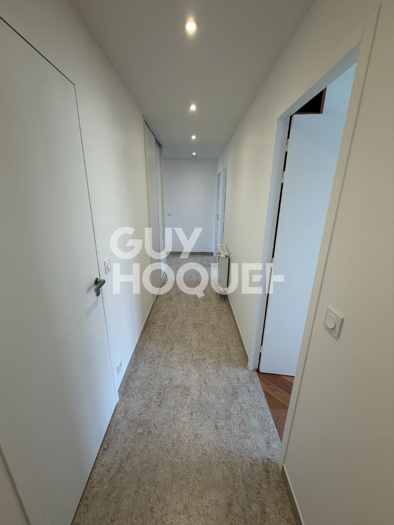 T4 MEUBLE - HENON