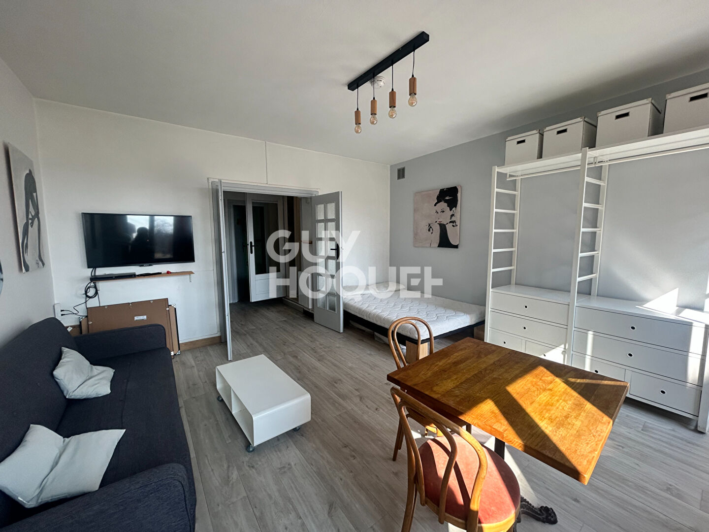Studio - vue dégagée sur le Rhône