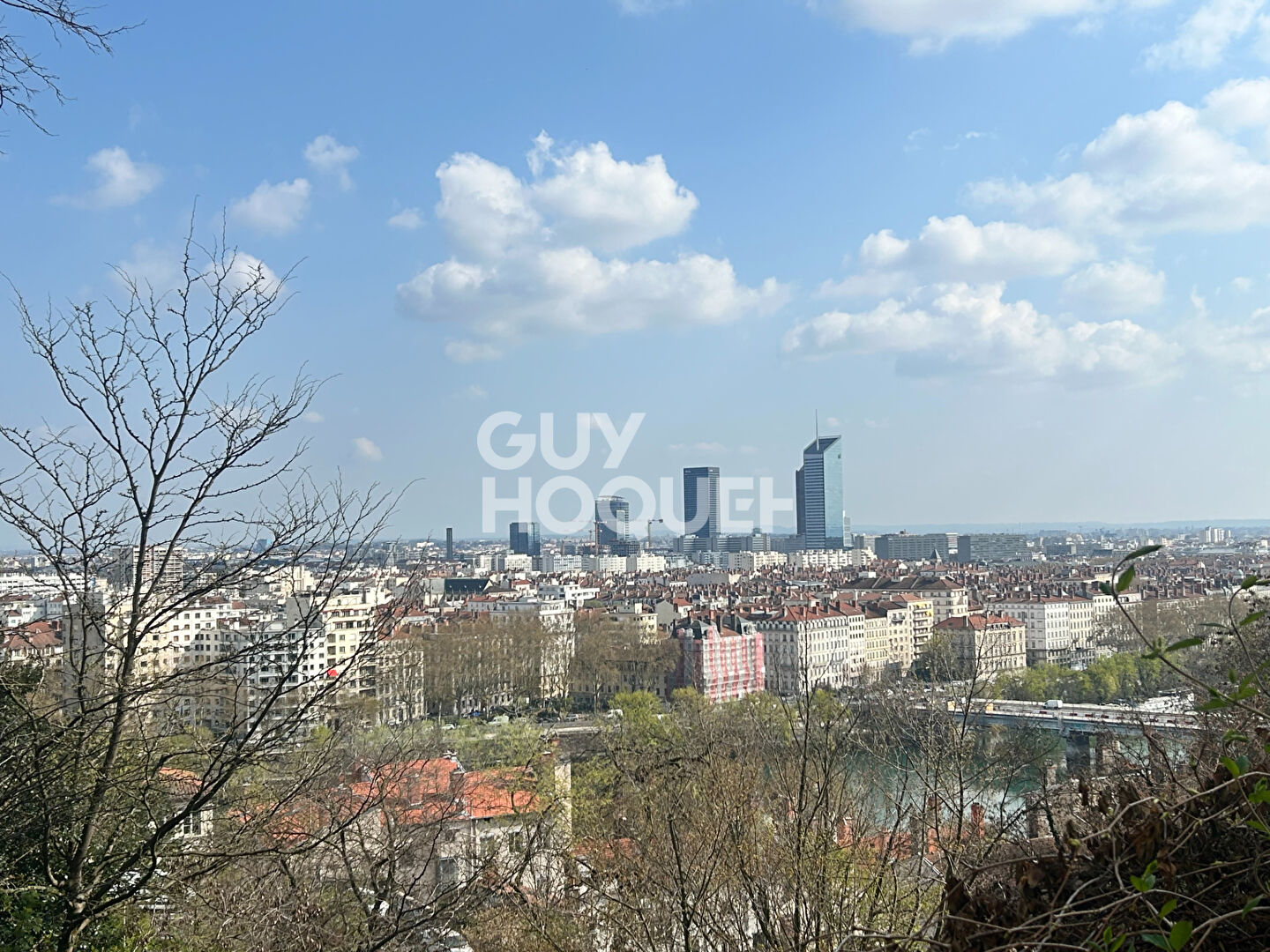 Studio - vue dégagée sur le Rhône