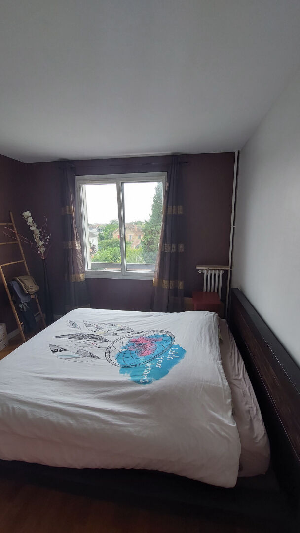 LA VARENNE SAINT-HILAIRE - APPARTEMENT 3 PIECES