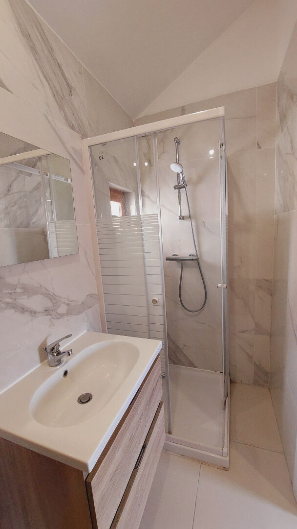 ADAMVILLE - STUDIO 13.86 m²