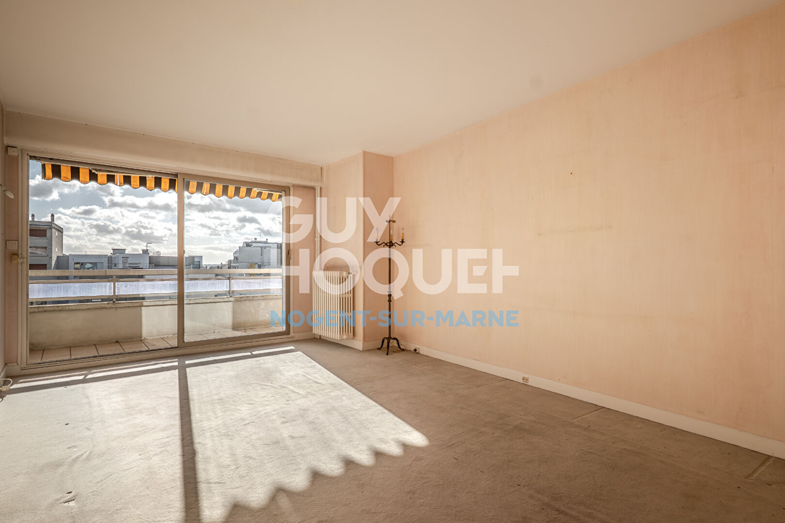 2 Balcon / Ascenseur / Parking