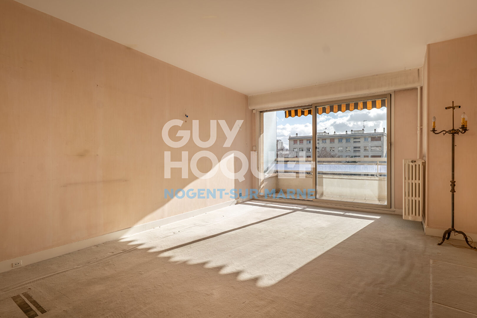 2 Balcon / Ascenseur / Parking