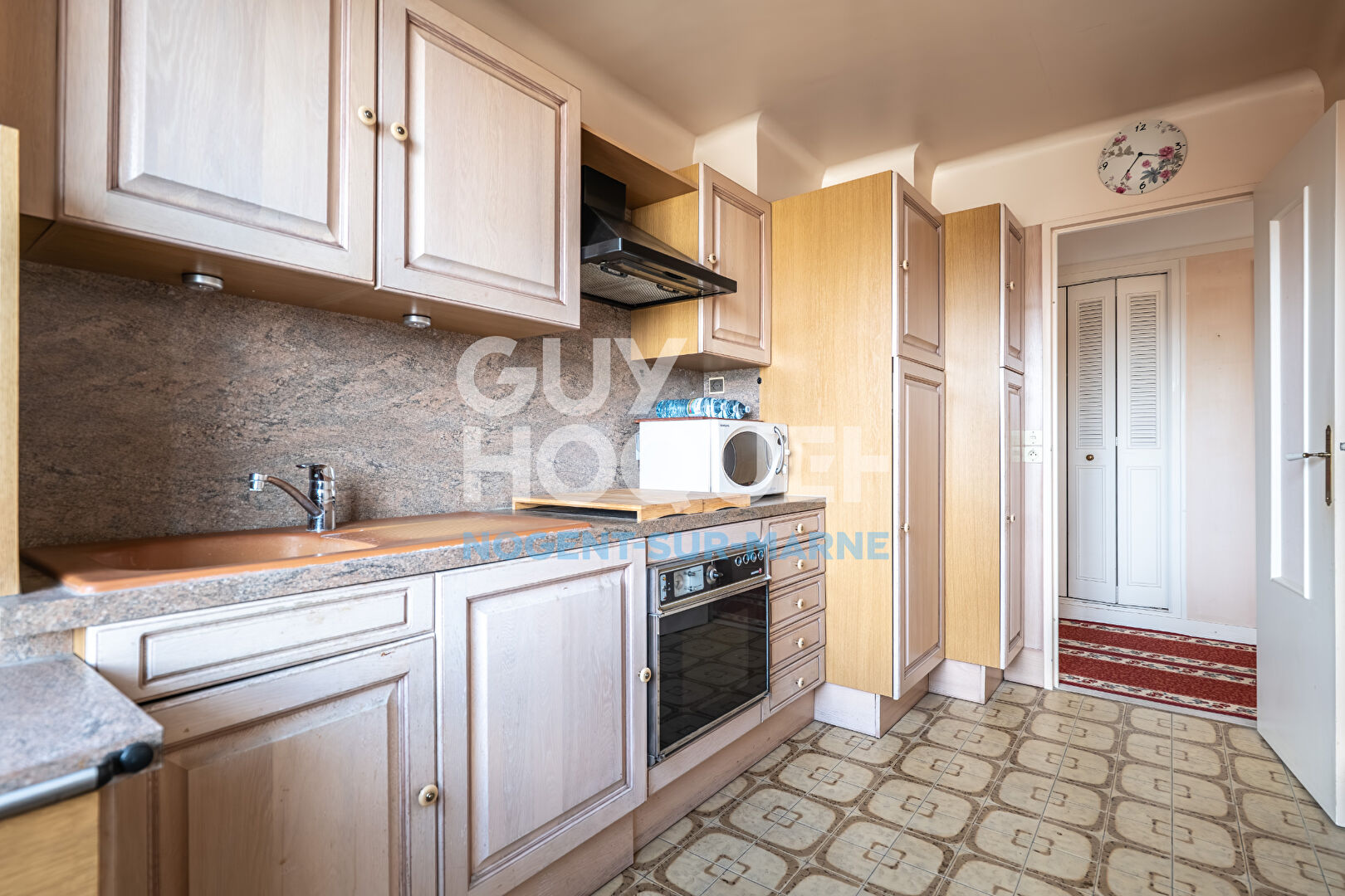 2 Balcon / Ascenseur / Parking