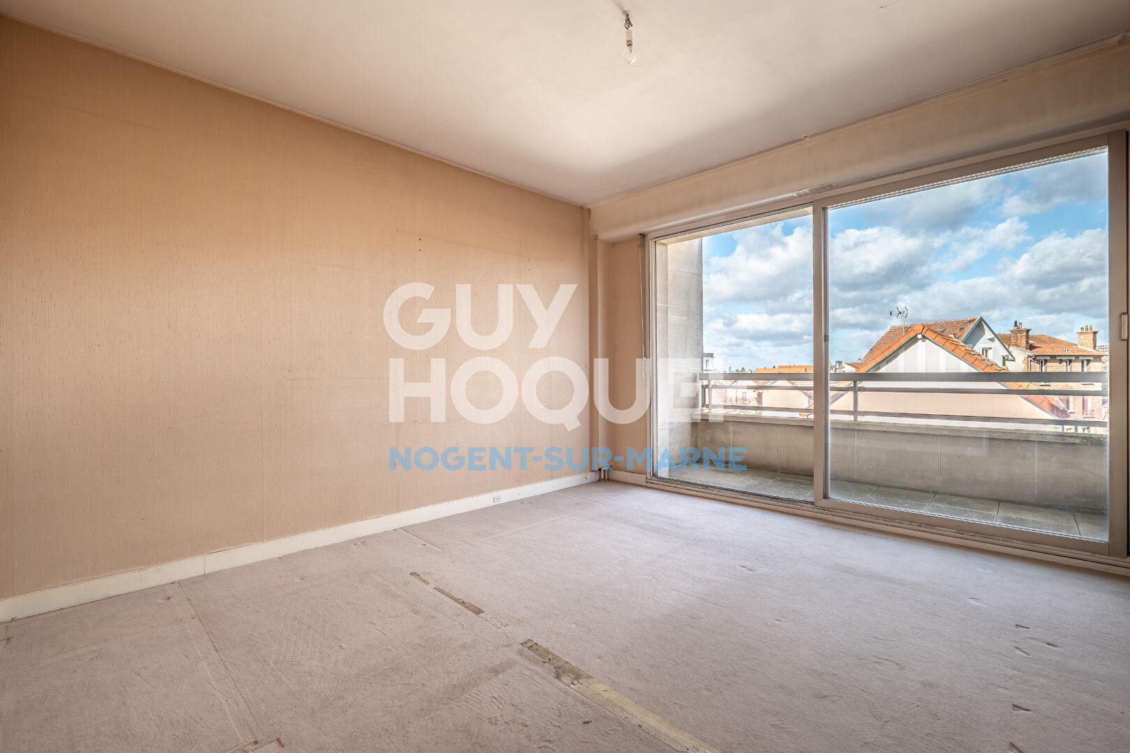 2 Balcon / Ascenseur / Parking