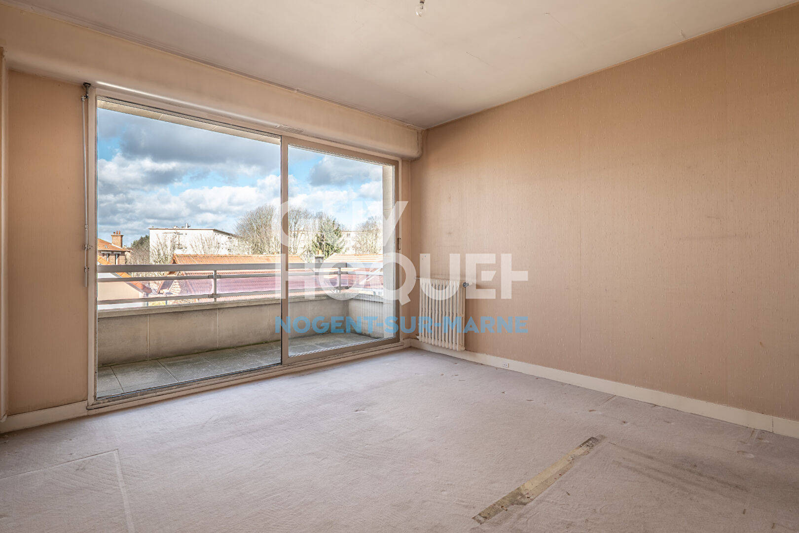 2 Balcon / Ascenseur / Parking