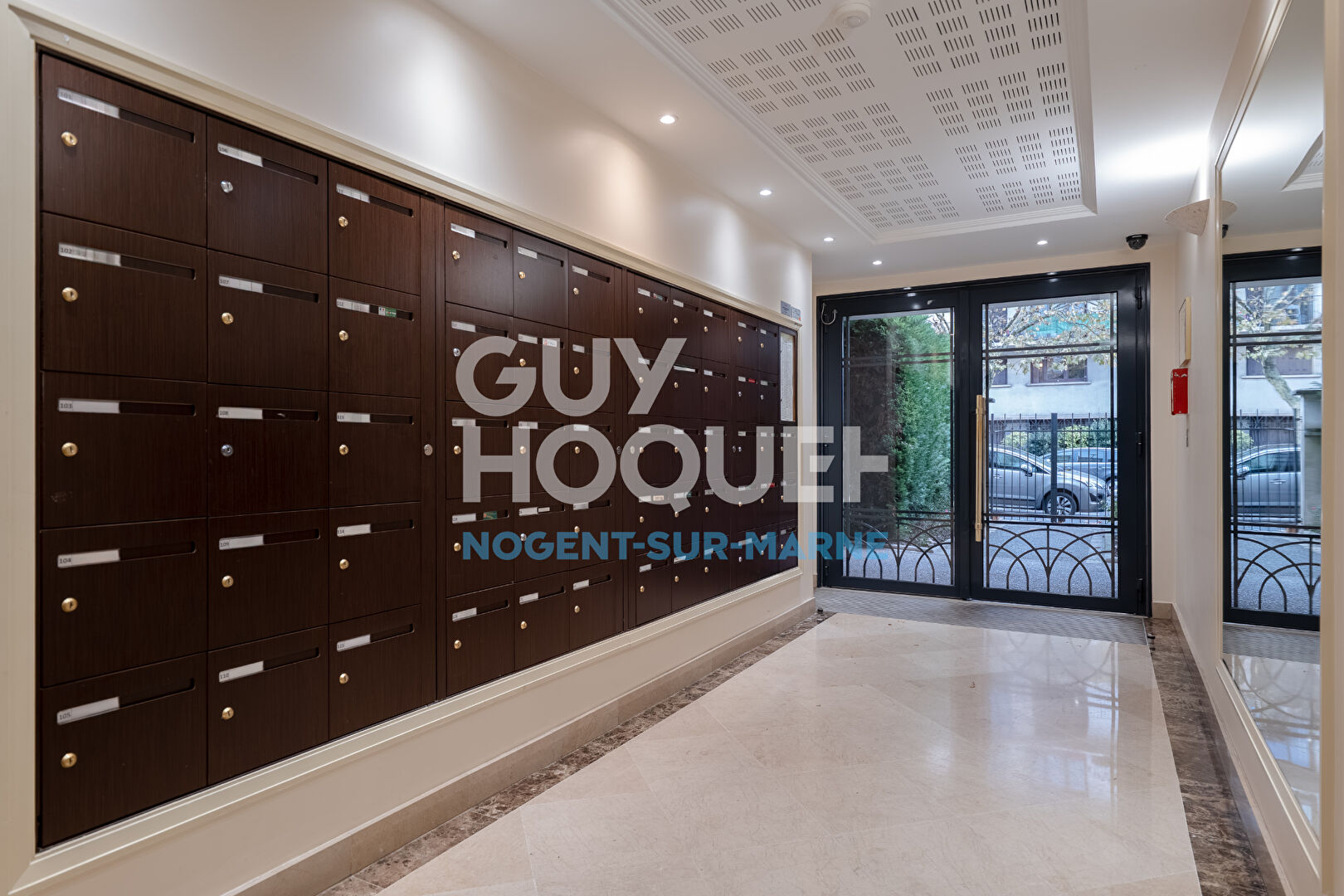 Terrasse / Parking / Ascenseur