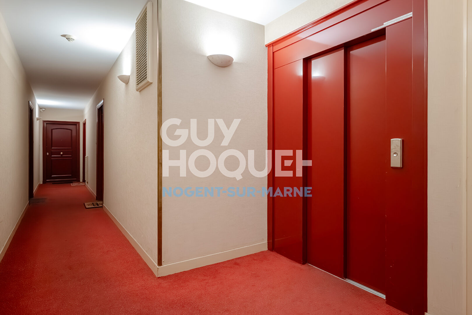 Terrasse / Parking / Ascenseur