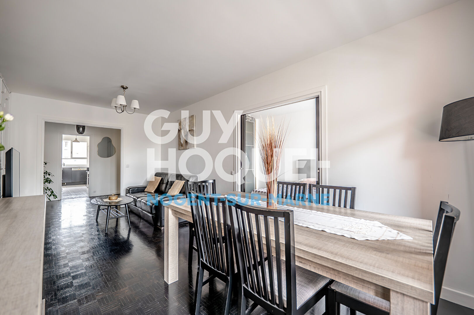 Lumineux / Balcon / Centre-ville