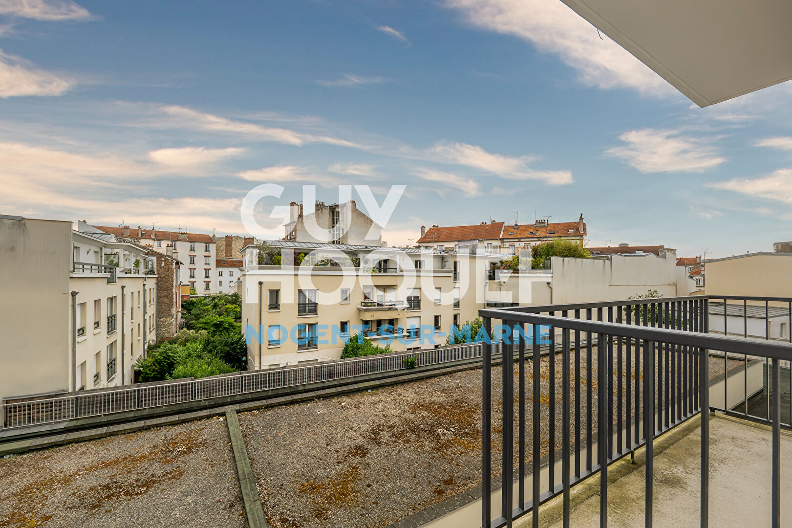 Lumineux / Balcon / Centre-ville