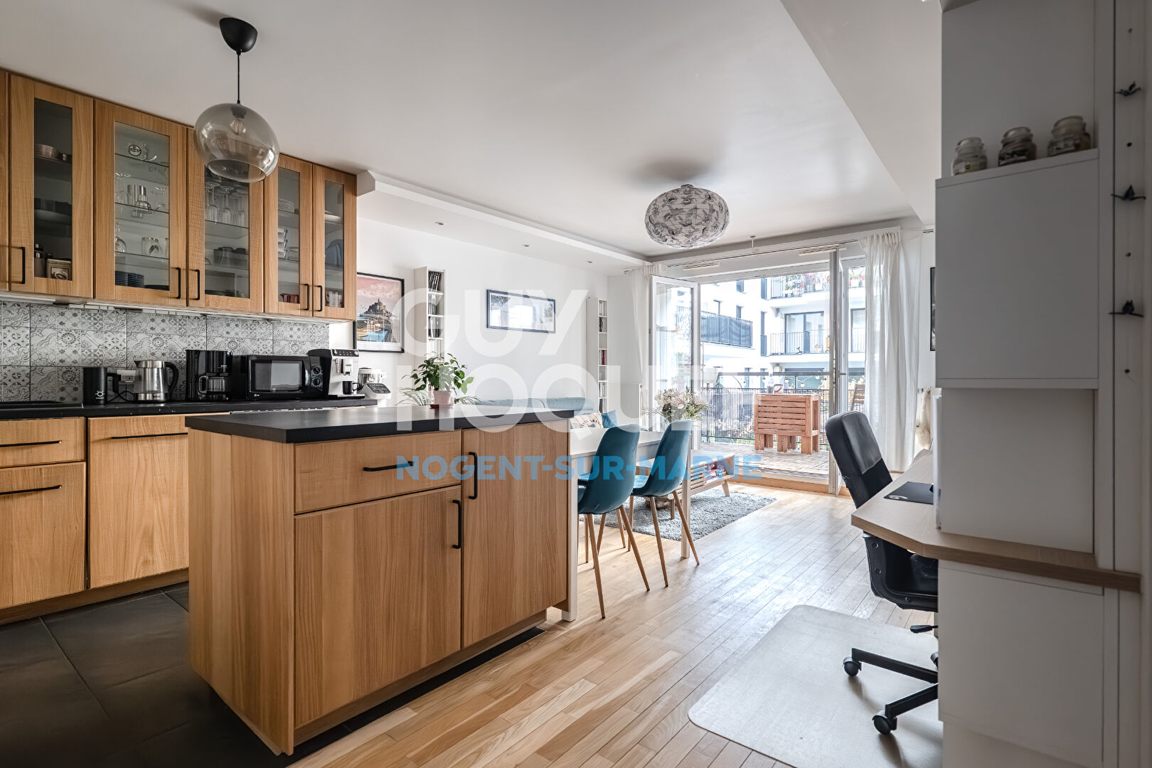 EMPLACEMENT / ETAT / PRESTATIONS