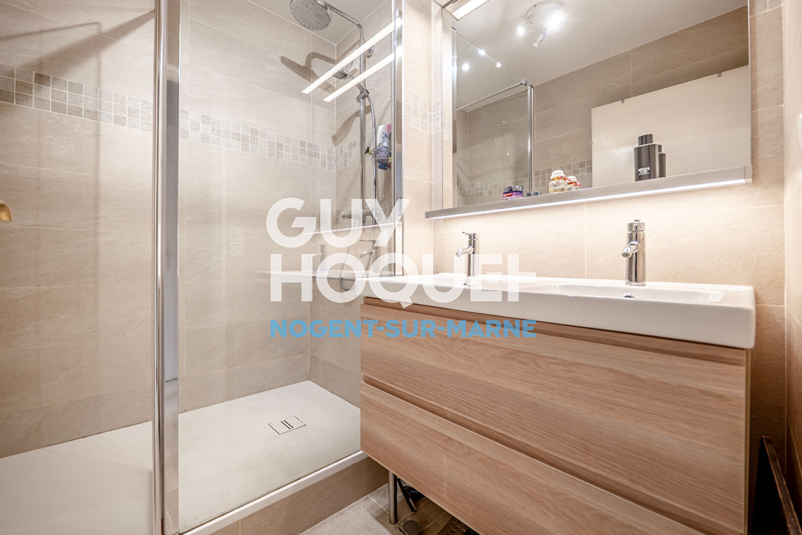 SUPERFICIE / 4 CHAMBRES / TERRASSE