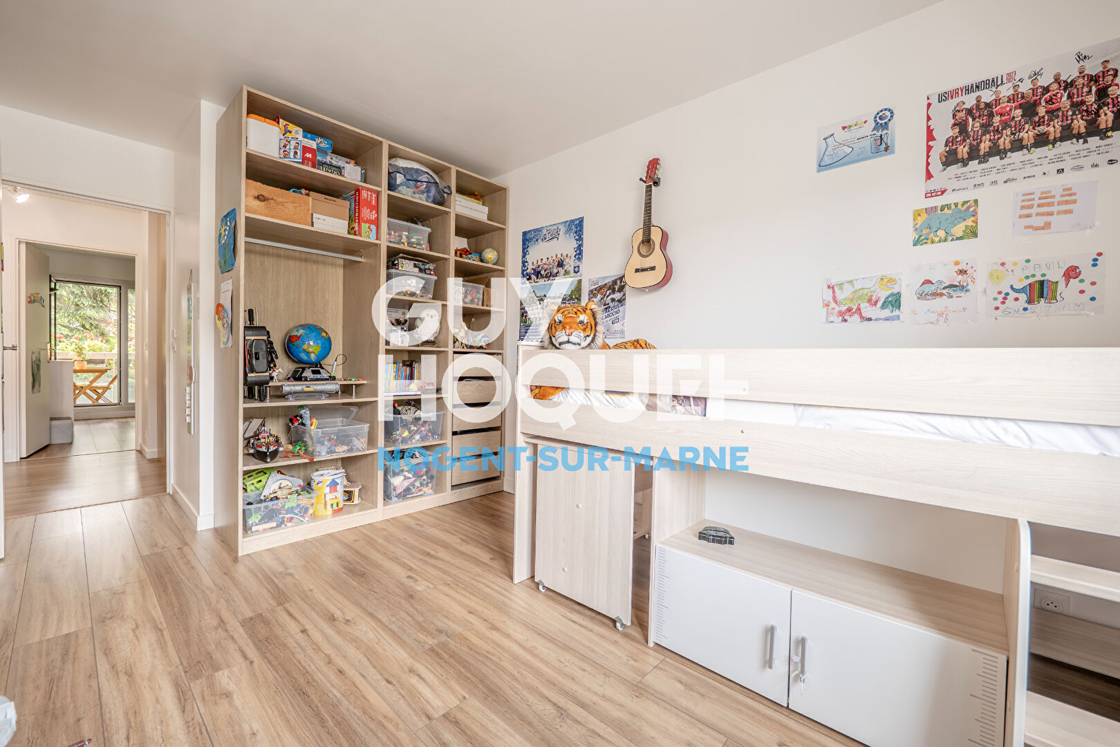 SUPERFICIE / 4 CHAMBRES / TERRASSE