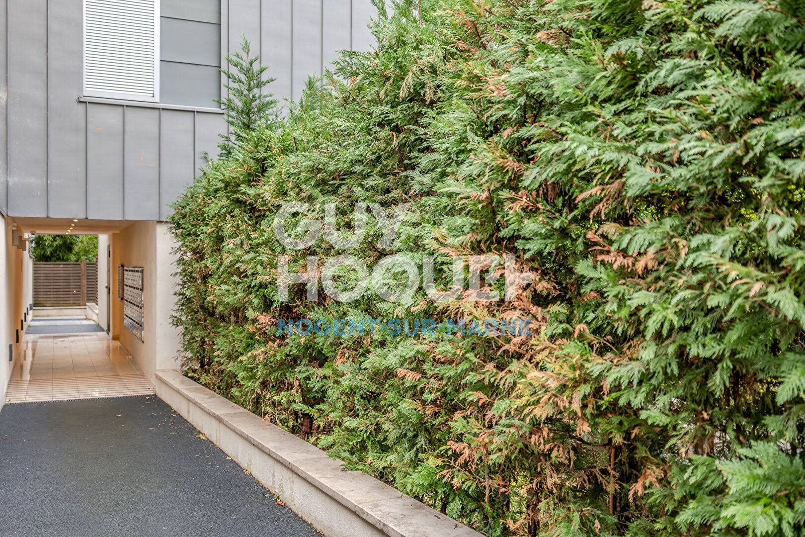 Refait à neuf / Parking / Proche Centre-Ville