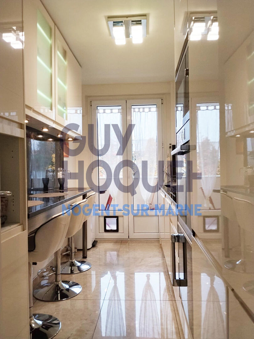 Appartement  4 pièce(s) 77 m2 - Parking - Cave