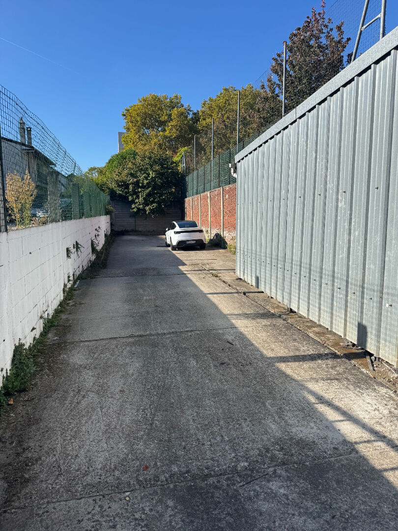 Atelier / Bureaux / Entrepôt ? Ivry-sur-Seine (94200)