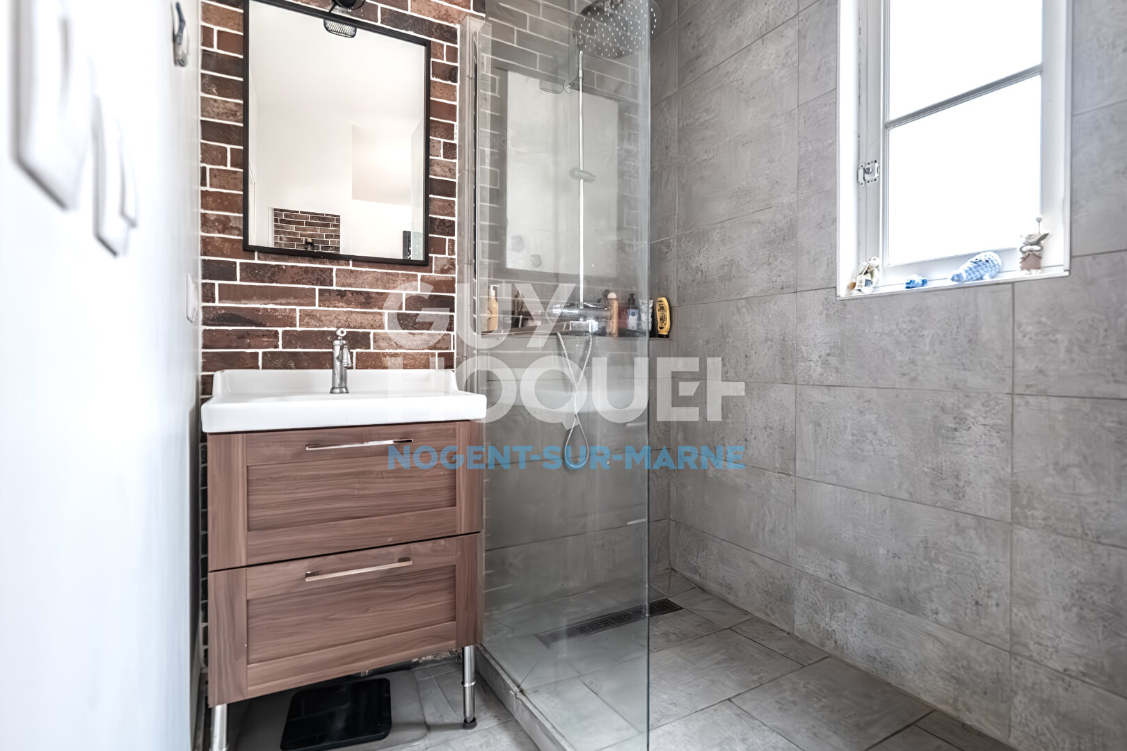 SITUATION - ETAT - CHARME